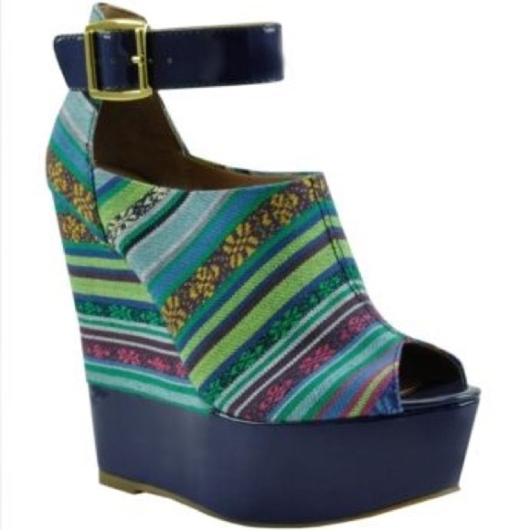 Bakers Kiersten Tribal Wedges - Picture 1 of 8